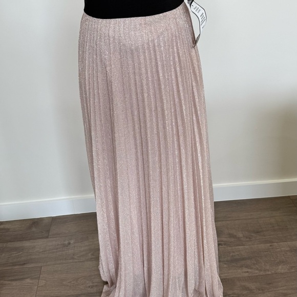 Elegant Formal-Prom Dress by By Betsey & Adam Size 4 NWT Prom Wedding Formal - Picture 4 of 8